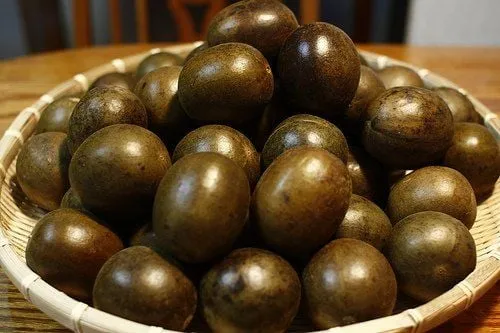 Những quả la hán khô - loại thảo mộc được sử dụng phổ biến