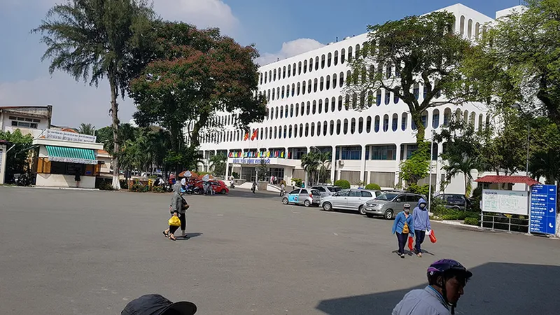 Thông tin các khoa phòng và thời gian làm việc tại Bệnh viện Nhiệt đới