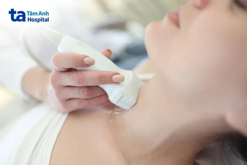 Bác sĩ tư vấn về các loại thuốc tuyến giáp