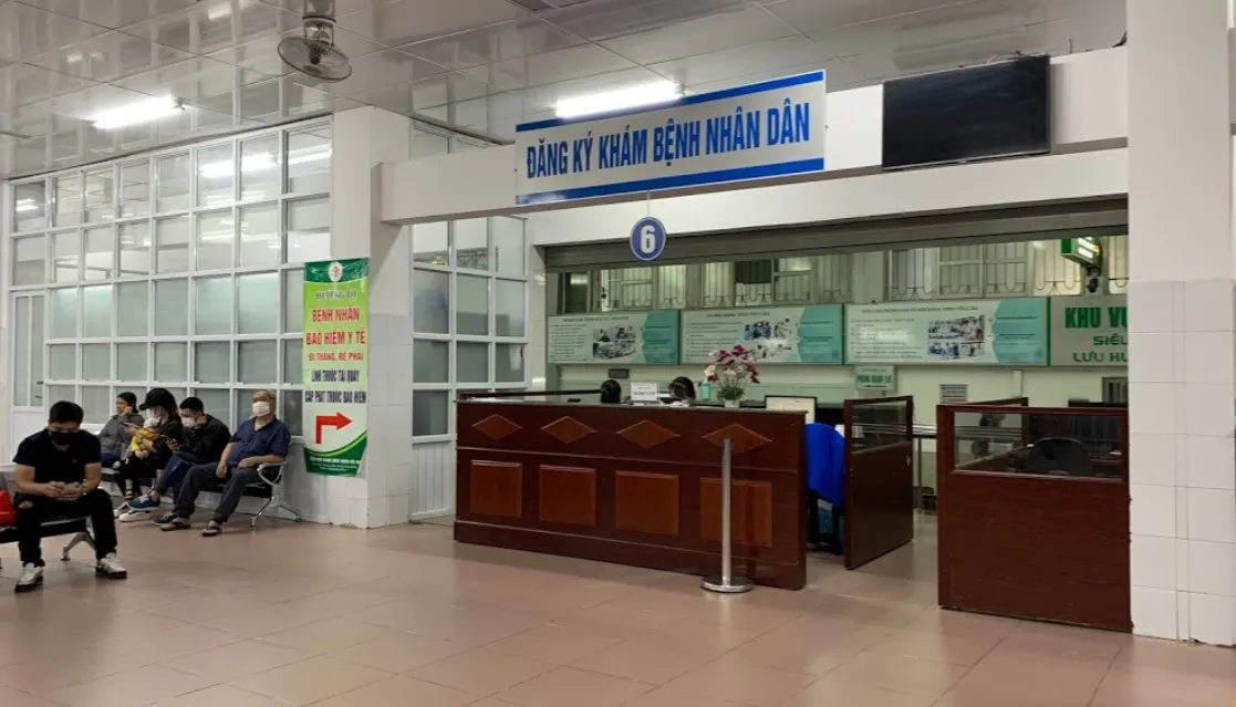 Khu đăng ký khám Bệnh viện Trung ương Quân đội 108