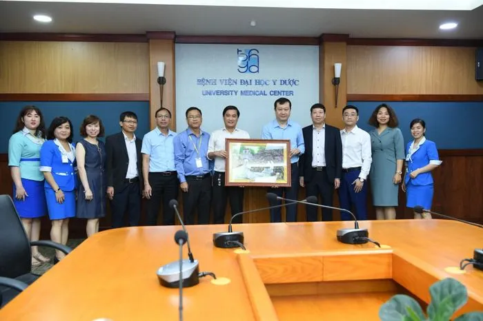 Khu vực sảnh chờ Bệnh viện Đại học Y Dược TP. Hồ Chí Minh