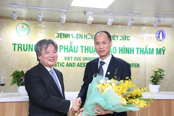Một góc khuôn viên bên trong Bệnh viện Hữu nghị Việt Đức