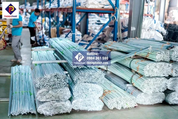 Thanh ty ren mạ kẽm thường dùng kết hợp với tắc kê