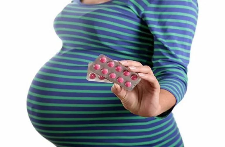 Lưu ý khi sử dụng Naphacogyl cho phụ nữ mang thai hoặc cho con bú