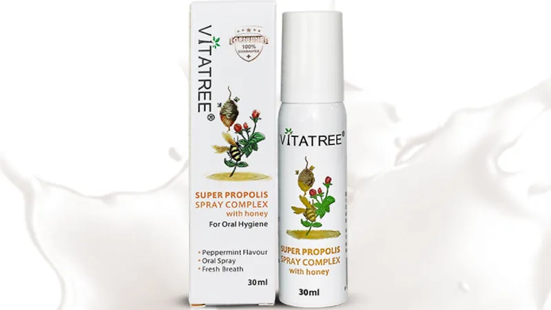 Xịt keo ong Vitatree - hỗ trợ điều trị viêm họng và tăng cường sức đề kháng