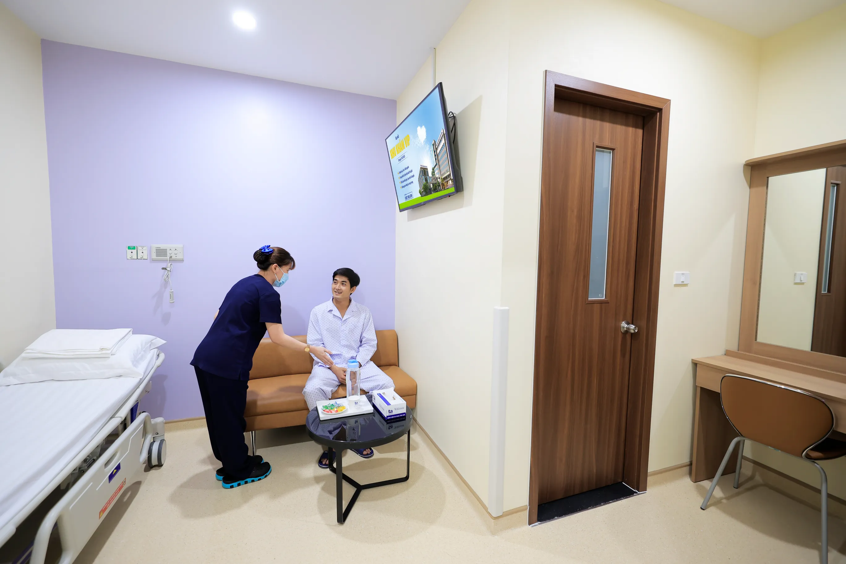 Phòng chờ riêng tiện nghi tại khu khám VIP Bệnh viện Tâm Anh, hỗ trợ chuẩn bị nội soi